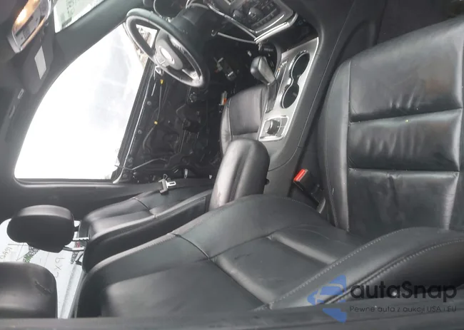 1C4RJFBGXJC137402: 44518579