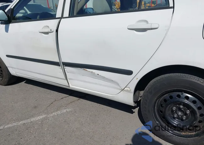 JTDBR32E030033609: 44518597