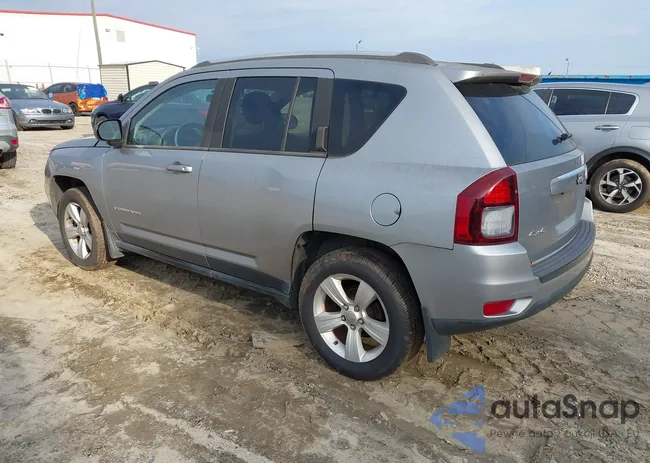 1C4NJDBB3ED841352: 44519695