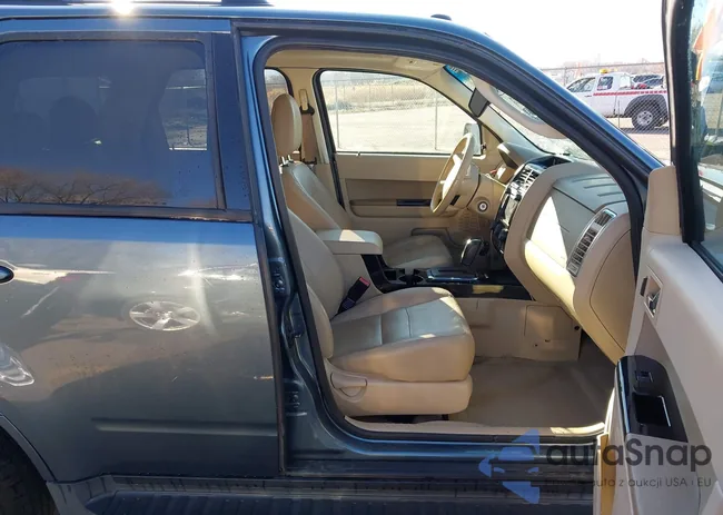 1FMCU9E75CKB78504: 44519733