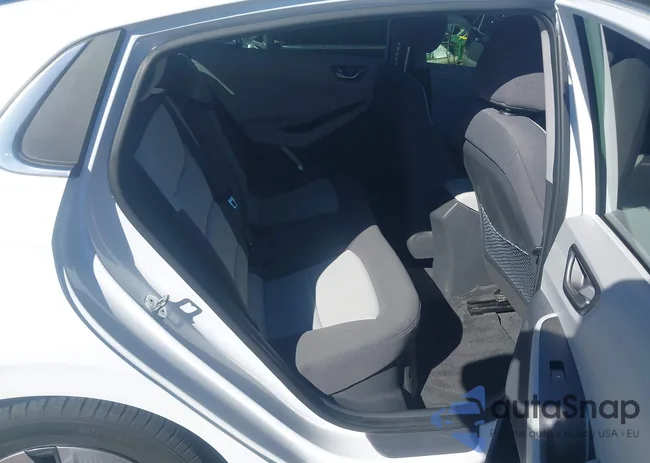 KMHC75LC9LU223786: 44519783