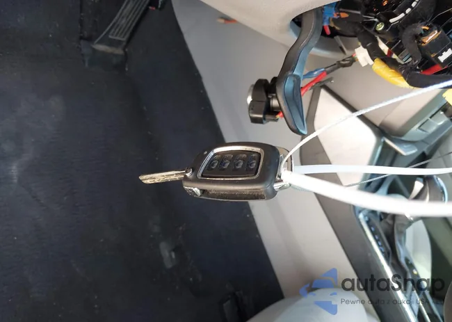 5NPE24AF2GH417207: 44519800