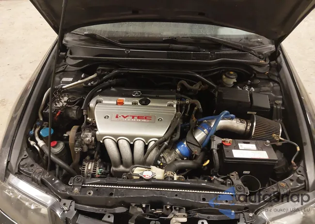 JH4CL96805C018573: 44519895