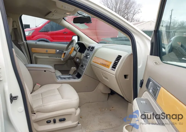 2LMDU68C87BJ24145: 44519933