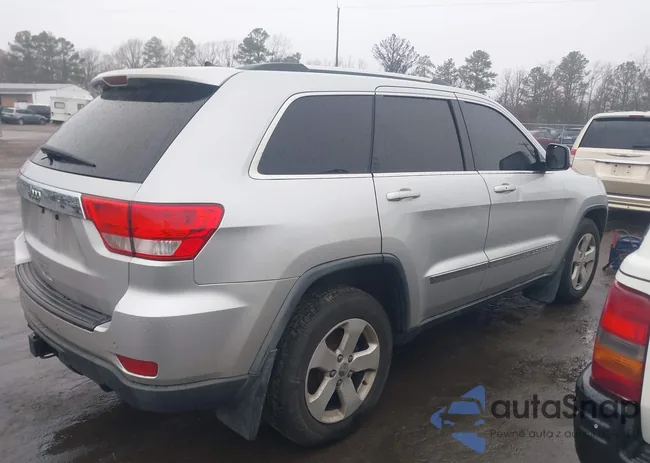 1C4RJEAG1DC538000: 44519936