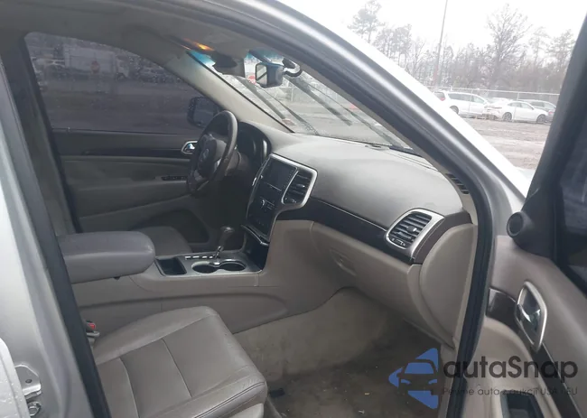 1C4RJEAG1DC538000: 44519936