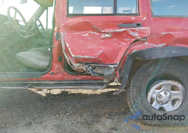 1J4FJ68S9RL142885: 44520002