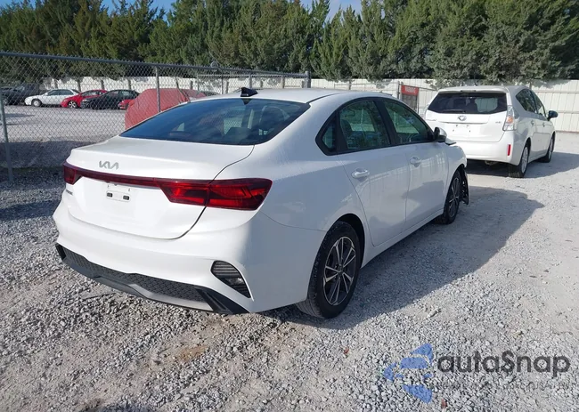 3KPF24AD0RE732209: 44520078