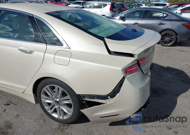 3LN6L2G92ER832234: 44519275