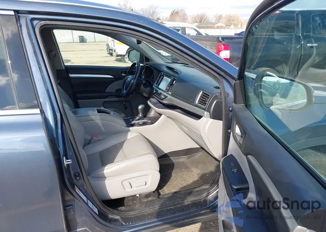 5TDJZRFH4KS945447: 44519357