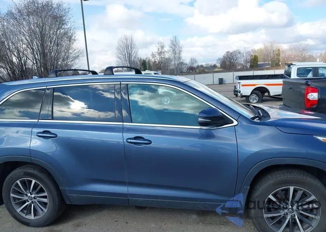 5TDJZRFH4KS945447: 44519357