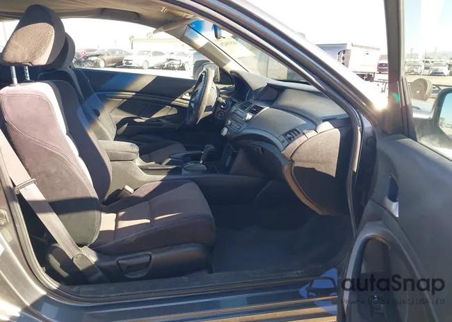 1HGCS12318A004814: 44519429