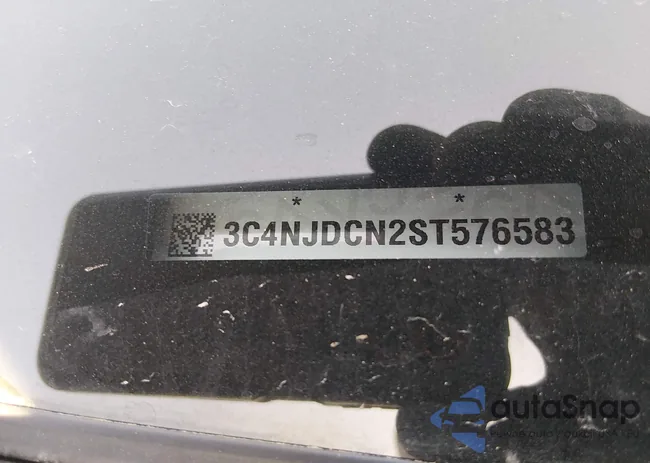 3C4NJDCN2ST576583: 44519479