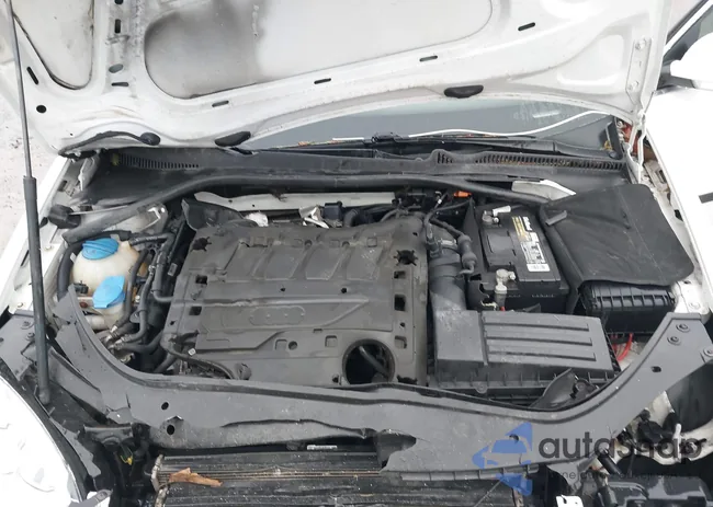 3VWRL7AJ8AM014366: 44519605