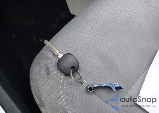 2T1BURHE5GC716202: 44520856