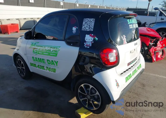 WMEFJ5DA8GK076797: 44520922