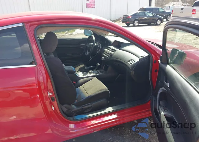 1HGCS12388A006804: 44520926