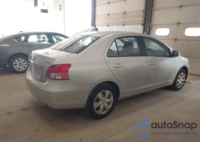 JTDBT903771016702: 44521055