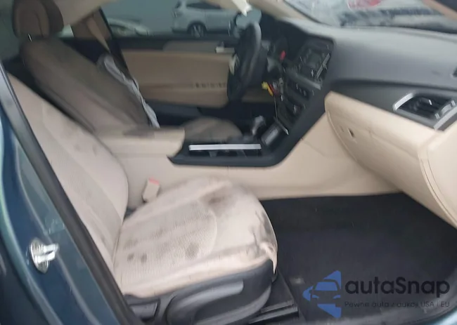 5NPE24AF0HH568340: 44521105