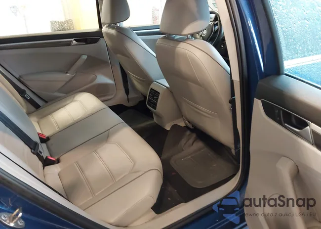 1VWBS7A3XGC029421: 44520281