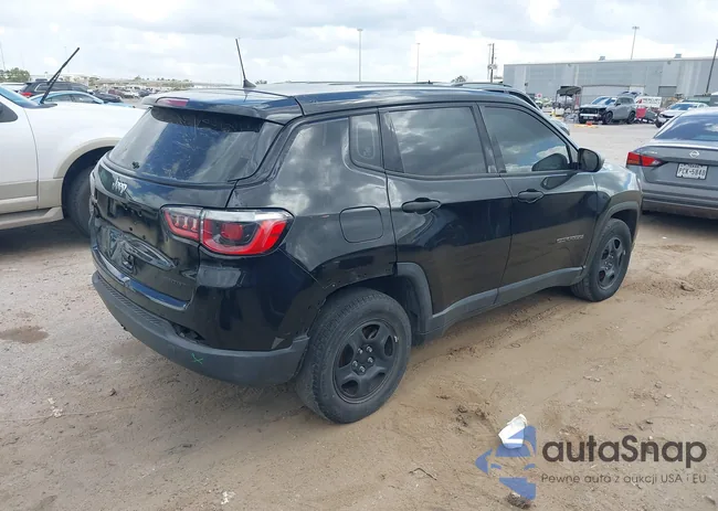 3C4NJCAB0JT107039: 44520297