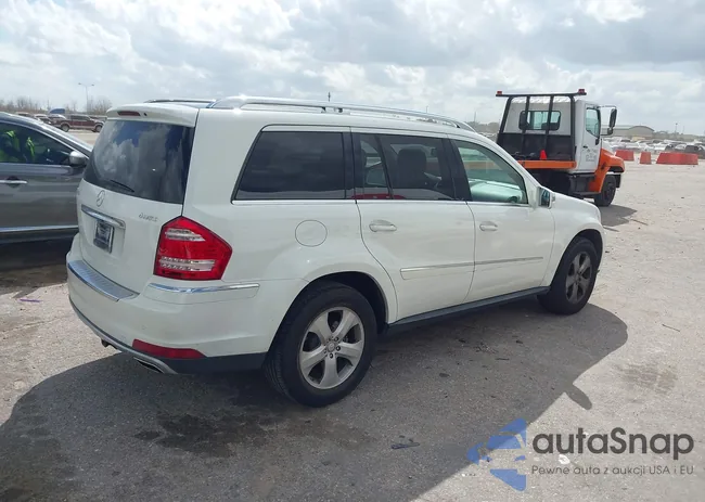 4JGBF7BE0BA718116: 44520355