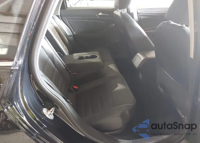 3VWEM7BUXRM023828: 44520382