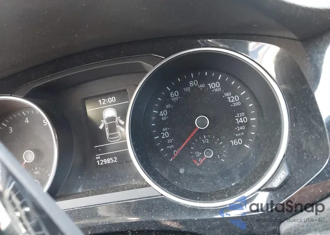 3VWL17AJ7JM241446: 44520470