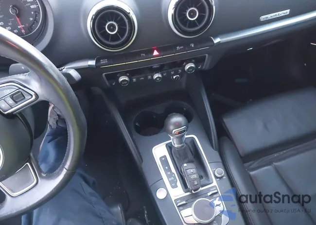 WAUEFGFF1F1052228: 44520510