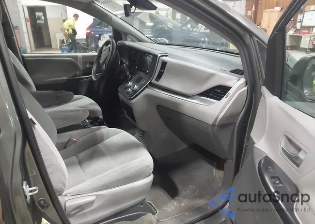 5TDKZ3DCXJS930006: 44520606