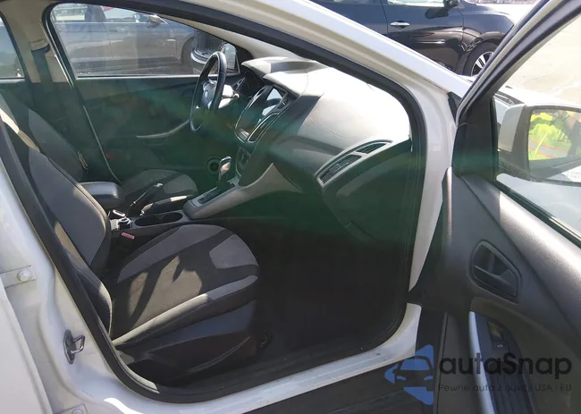 1FAHP3F2XCL361821: 44520615