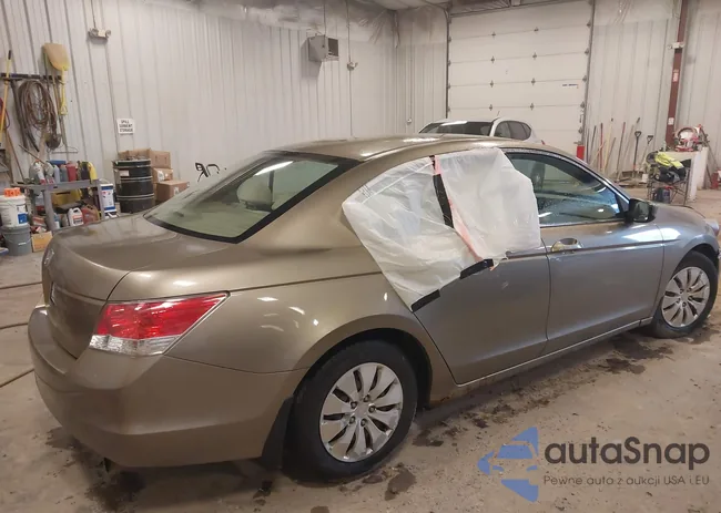 1HGCP2F32AA059943: 44521688