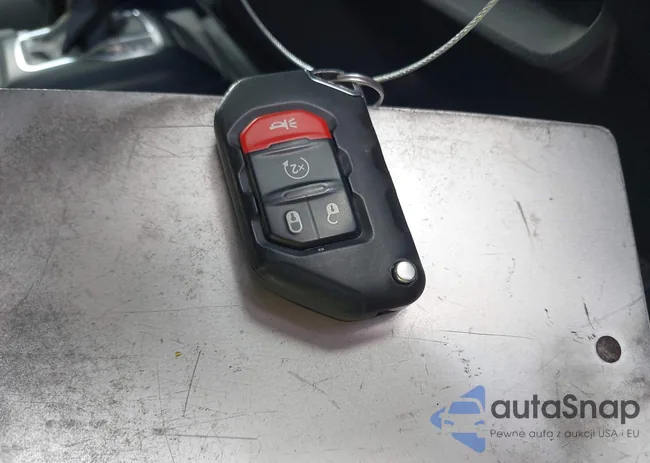 1C4HJXKN1MW640920: 44521851