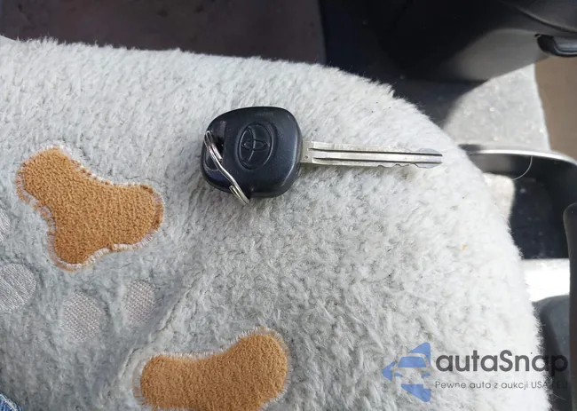 2T1KR32E56C603937: 44521858