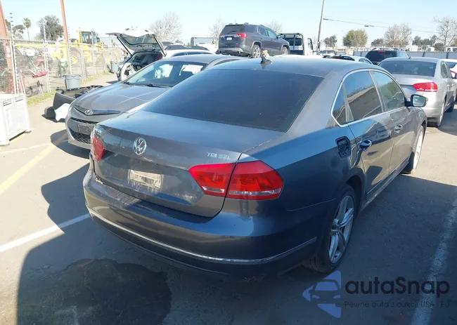 1VWCN7A3XDC094180: 44521930