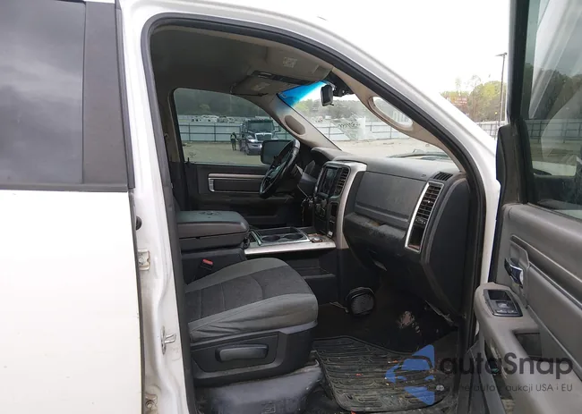 1C6RR7LT7ES270390: 44521955