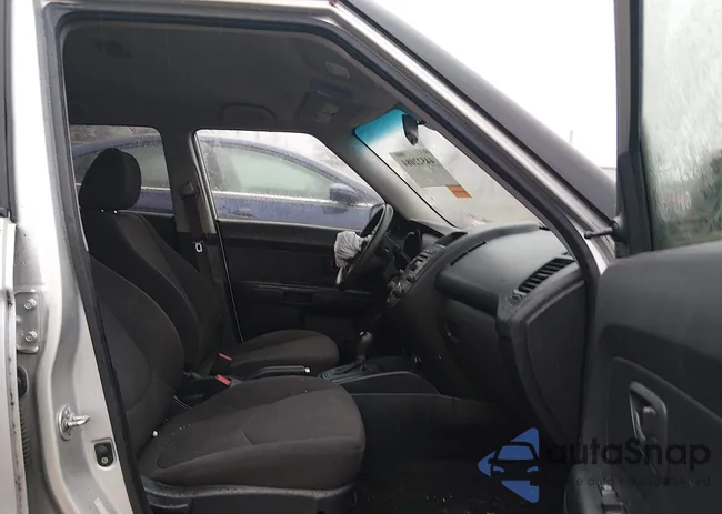 KNDJT2A58D7586851: 44522084