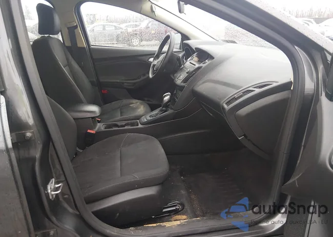 1FADP3F22GL261913: 44521418