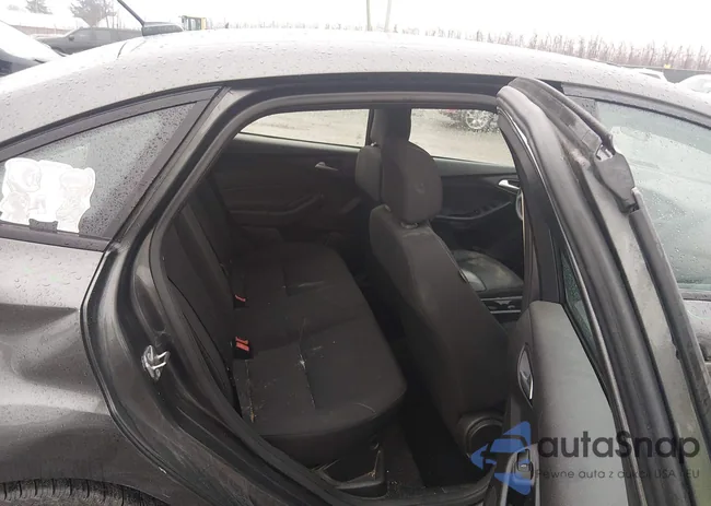 1FADP3F22GL261913: 44521418