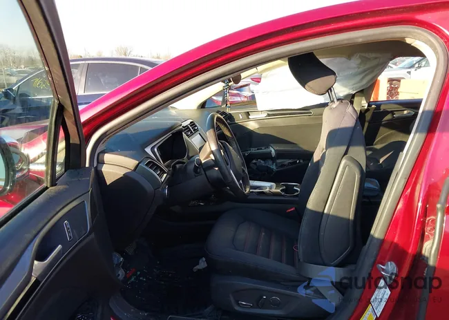 3FA6P0LU2GR184460: 44521422