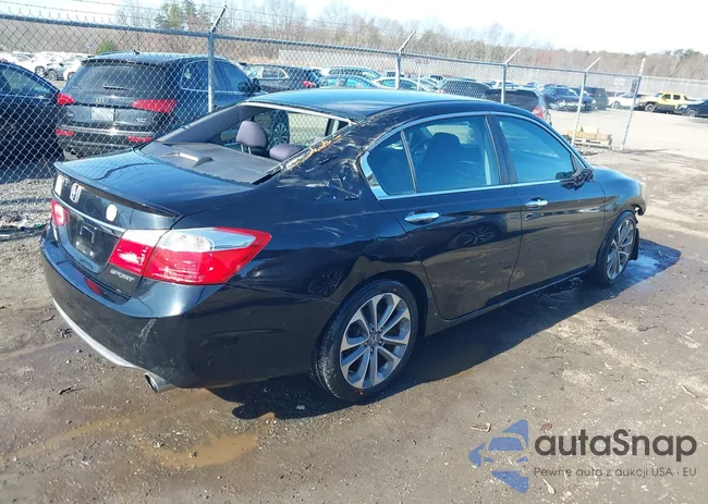 1HGCR2F50FA143584: 44521588