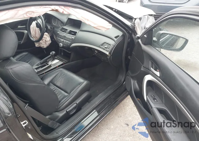 1HGCS2B83BA006704: 44522663