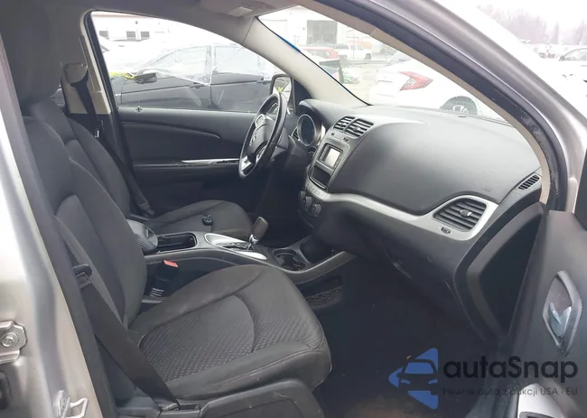 3C4PDCAB7CT143779: 44522671