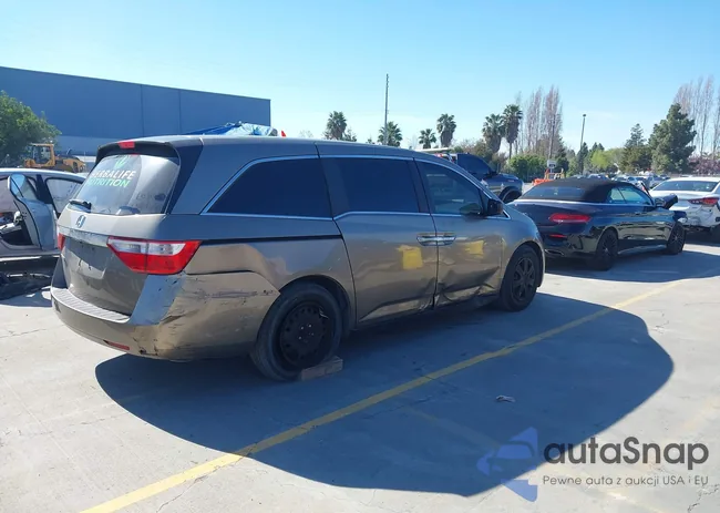 5FNRL5H21DB022758: 44522736