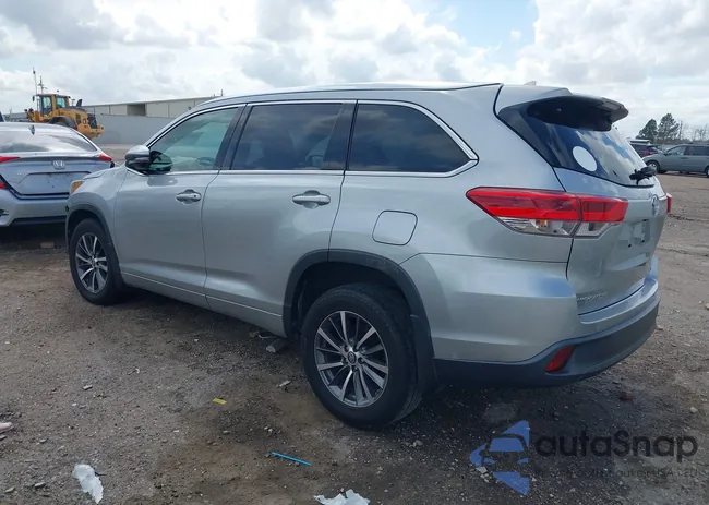 5TDKZRFH6JS546591: 44522951