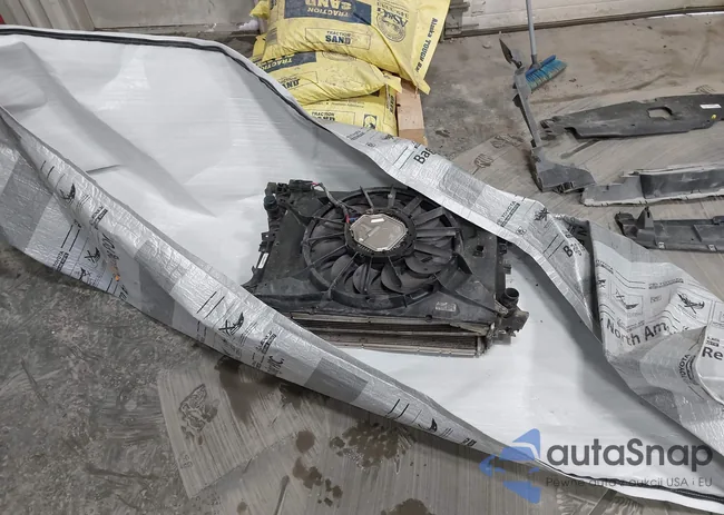 3C4NJDBNXRT117930: 44522956