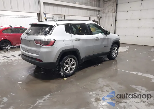 3C4NJDBNXRT117930: 44522956