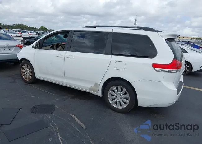 5TDJK3DC3CS030678: 44523060