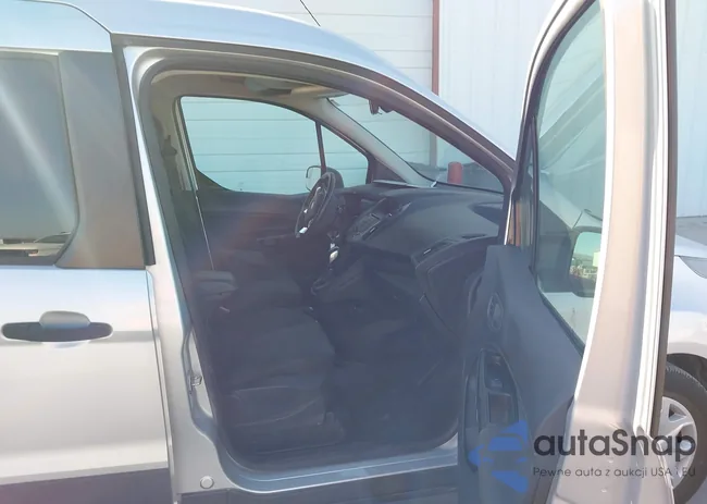 NM0GE9E77H1322700: 44522307