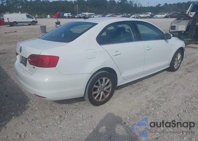 3VWB17AJ8EM415820: 44522322